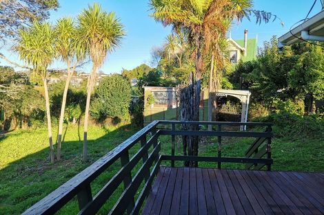 Photo of property in 2/60 Oakdale Road, Mount Roskill, Auckland, 1041
