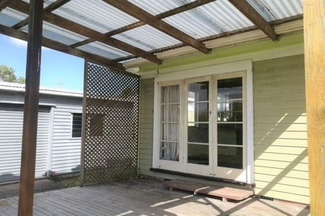 Photo of property in 56 Dale Crescent, Pakuranga, Auckland, 2010