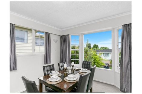 Photo of property in 25 Oriel Avenue, Tawa, Wellington, 5028