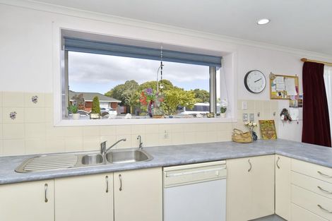 Photo of property in 7 Munich Place, Bromley, Christchurch, 8062