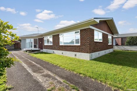 Photo of property in 14 Garden Terrace, Pukekohe, 2120