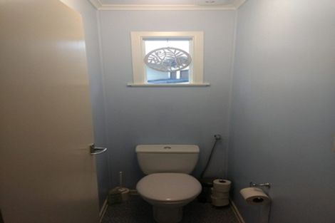 Photo of property in 38 Kelkirk Street, Kelston, Auckland, 0602