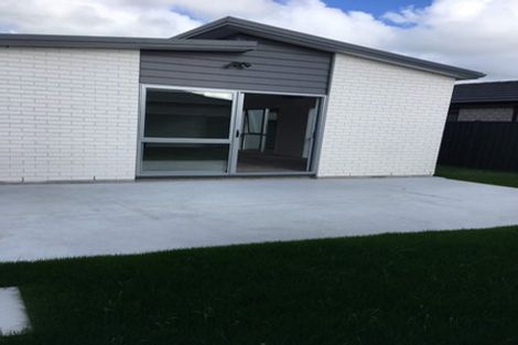 Photo of property in 16 Gilruth Road, Wallaceville, Upper Hutt, 5018