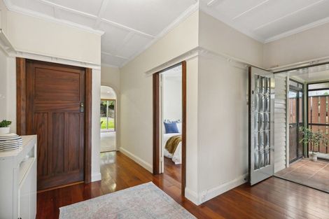 Photo of property in 25 Happy Valley Road, Owhiro Bay, Wellington, 6023