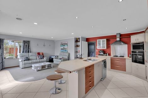 Photo of property in 33 Grace Avenue, Rototuna North, Hamilton, 3210