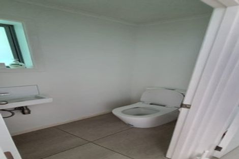 Photo of property in 121 Centreway Road, Orewa, 0931