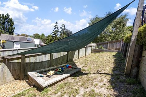 Photo of property in 11 Penryn Drive, Camborne, Porirua, 5026