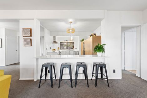 Photo of property in 32 Churchill Road, Cockle Bay, Auckland, 2014