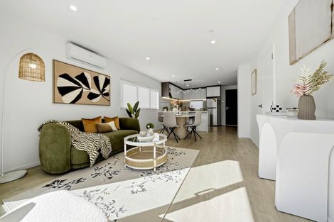 Photo of property in 47a Northcote Road, Hillcrest, Auckland, 0627
