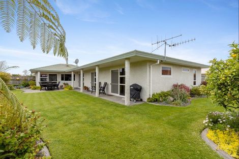 Photo of property in 9 Knightsbridge Place, Taradale, Napier, 4112