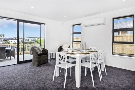 Photo of property in 32 Raithburn Terrace, Pokeno, 2402