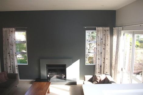 Photo of property in 12 Bushglen Court, Browns Bay, Auckland, 0630