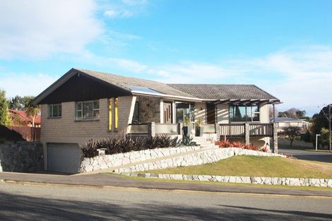 Photo of property in 42 Leven Street, South Hill, Oamaru, 9400