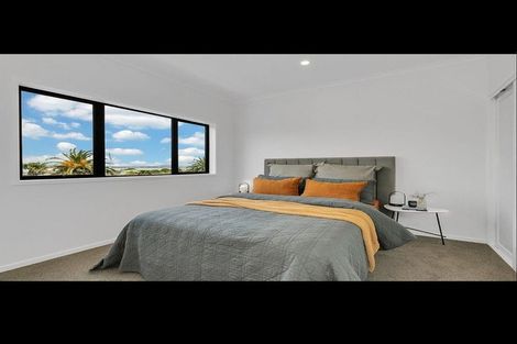 Photo of property in 3/500 Te Atatu Road, Te Atatu Peninsula, Auckland, 0610