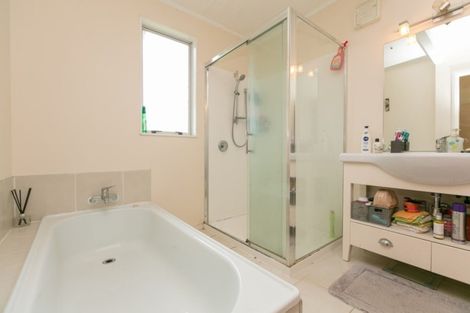 Photo of property in 273 Henwood Road, Paraite, New Plymouth, 4372