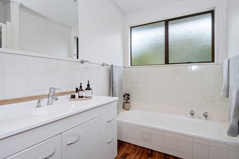 Photo of property in 75 Jonathon Street, Brookfield, Tauranga, 3110