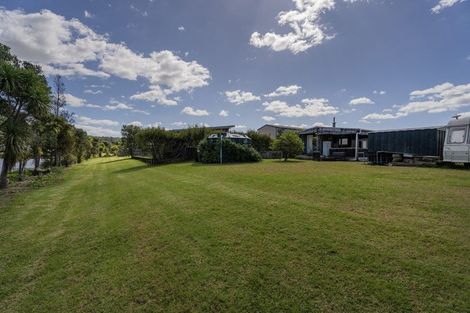 Photo of property in 13 Motukorure Parade, Cooks Beach, Whitianga, 3591