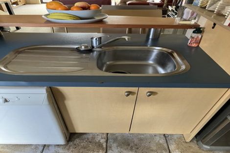 Photo of property in 1/21 Armoy Drive, East Tamaki, Auckland, 2016