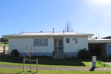 Photo of property in 14 Matipo Crescent, Pukete, Hamilton, 3200