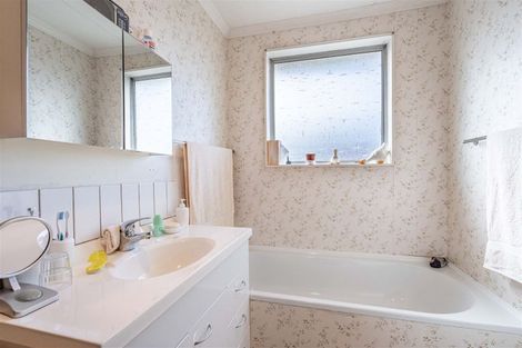 Photo of property in 8 Milford Street, Heidelberg, Invercargill, 9812