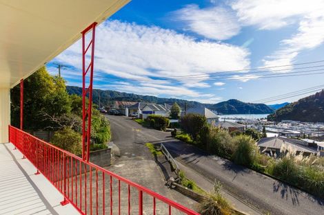 Photo of property in 9 Russell Street, Picton, 7220