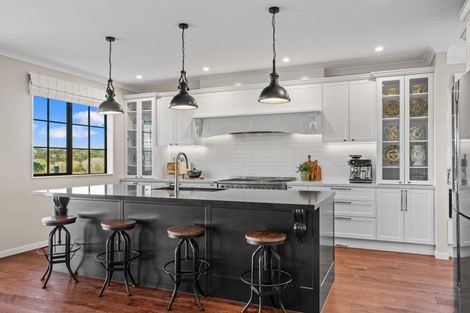 Photo of property in 61a Whitford Park Road, Whitford, Manurewa, 2576
