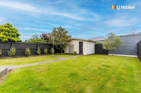 Photo of property in 10 Hargest Crescent, Saint Kilda, Dunedin, 9012