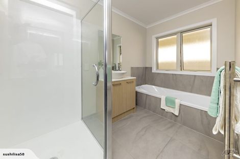 Photo of property in 58 Arrowsmith Drive, Flat Bush, Auckland, 2019