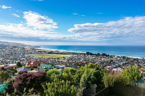 Photo of property in 137 Easther Crescent, Kew, Dunedin, 9012