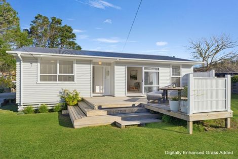 Photo of property in 40 Pepe Road, Tairua, 3508