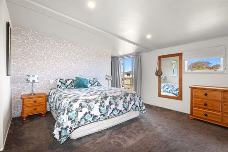 Photo of property in 48 Harrowdale Drive, Avonhead, Christchurch, 8042