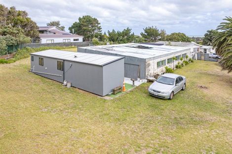 Photo of property in 44 Rangiora Street, Castlecliff, Wanganui, 4501