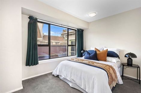 Photo of property in 39 Woodbury Street, Avonhead, Christchurch, 8042