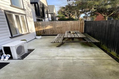 Photo of property in 327 Barbadoes Street, Christchurch Central, Christchurch, 8011