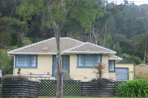 Photo of property in 77 Raukawa Street, Stokes Valley, Lower Hutt, 5019