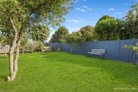 Photo of property in 25 Tainui Street, Castlecliff, Whanganui, 4501