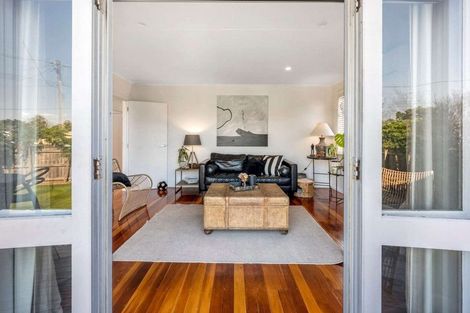 Photo of property in 112 Geddis Avenue, Maraenui, Napier, 4110