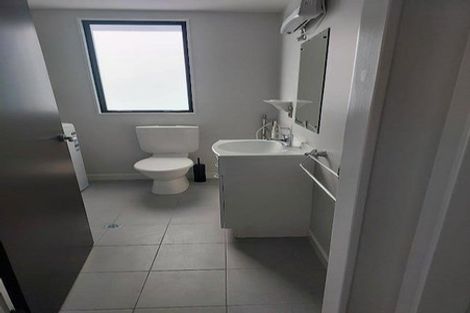 Photo of property in 30a Paremata Crescent, Paremata, Porirua, 5024