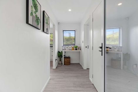 Photo of property in 16 Shelly Beach Road, Shelly Beach, Helensville, 0874