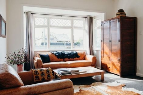 Photo of property in 94 Hargest Crescent, Saint Clair, Dunedin, 9012