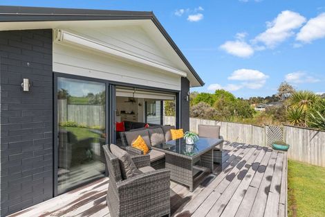 Photo of property in 8 Michelia Lane, Kaukapakapa, Helensville, 0875