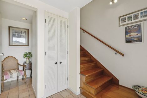 Photo of property in 7 Selkirk Way, Karori, Wellington, 6012