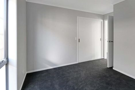 Photo of property in 10 Koru Loop, Paraparaumu, 5032