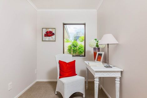 Photo of property in 84 Mirrabooka Avenue, Botany Downs, Auckland, 2010