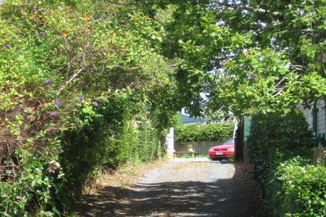 Photo of property in 2/6 Paragon Avenue, Beach Haven, Auckland, 0626