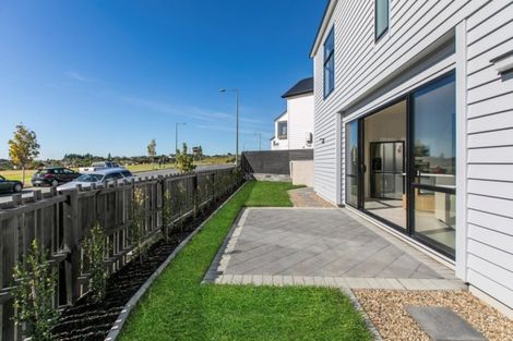 Photo of property in 2 Tihema Lane, Westgate, Auckland, 0614