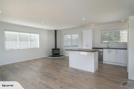 Photo of property in 2 Avon Close, Richmond Heights, Taupo, 3330