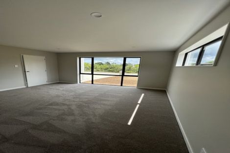 Photo of property in 8 Springhill Lane, Sunnyvale, Auckland, 0612