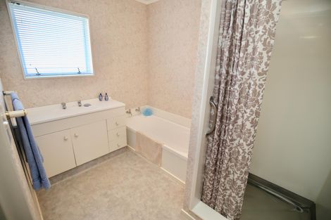 Photo of property in 38c Bow Street, Raglan, 3225