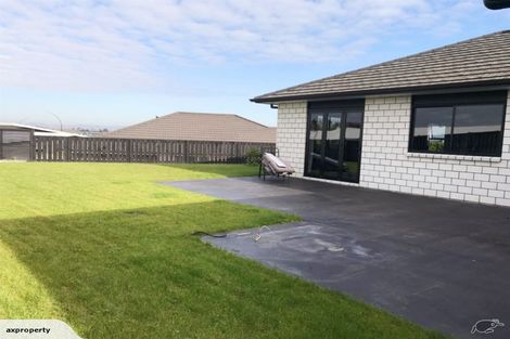 Photo of property in 16 Rigg Place, Flagstaff, Hamilton, 3210